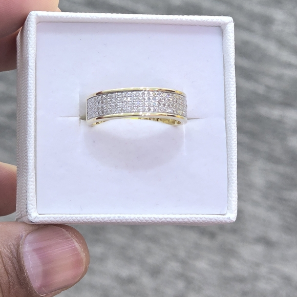 Real Diamond 10kt Gold Wedding Band For Men